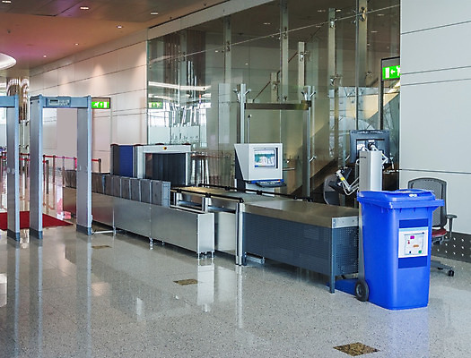 포토 JPG 해외이미지 여행 교통시설 엑스레이 안전 사람없음 금속 모니터 기계 장비 보호 공항 위험 검색 보안 반대 점검 수하물 스캐너 제어 테러리스트 해외202004 해외포토 교통 컨셉 의학 재질 컴퓨터 범죄인 시설 테러 파일형식 이미지허브
