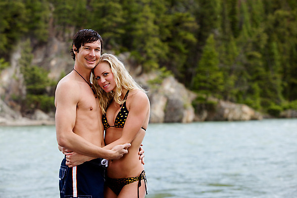 포토 JPG 해외이미지 백인 커플 여자 남자 행복 2 장난 포옹 휴가 영국 함께함 사랑 미소 사람 야외 두명 여름 우정 콜롬비아 밴프 해외202004 해외포토 서양인 계절 감정 유럽 컨셉 관계 안기 표정 친구 남아메리카 파일형식 이미지허브