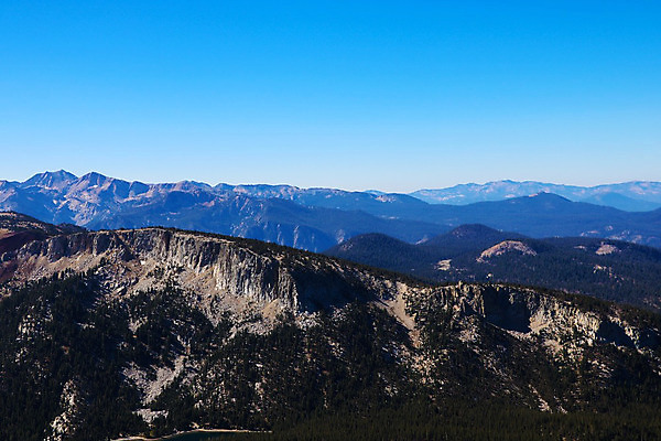 포토 JPG 해외이미지 호수 자국 산 파노라마 풍경 사람없음 야외 계곡 하이킹 가을 6월 캘리포니아 대야 멸종위기동물 매머드 절정 해외202004 해외포토 동물 계절 레저 촬영기법 미국 날짜 파일형식 멸종위기종 이미지허브