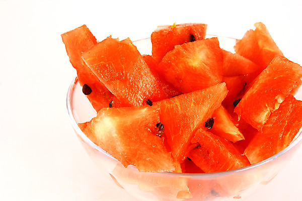 포토 JPG 해외이미지 행복 과일 수박 근접촬영 사람없음 빨간색 쌓기 담기 토막 수박조각 해외202004 해외포토 감정 뷰포인트 컬러 조각 모션 파일형식 이미지허브