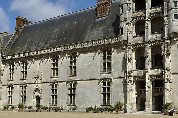 포토 JPG 해외이미지 건축양식 사람없음 건물 프랑스 역사 천연기념물 고딕 르네상스 옛날 해외202004 해외포토 건축물 건축 유럽 파일형식 이미지허브