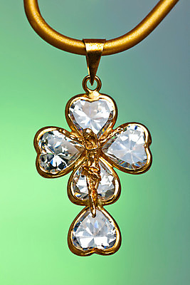 포토 JPG 해외이미지 기독교 종교 십자가 목걸이 사람없음 장식 빛 금속 천주교 예수 황금 고급 우아함 보석 오브젝트 신앙심 통일 팬던트 스타일 해외202004 해외포토 컨셉 장신구 재질 신_종교 광석 파일형식 이미지허브