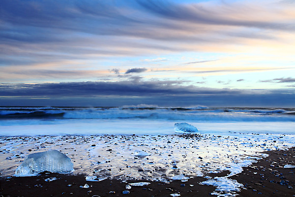 포토 JPG 해외이미지 구름 파도 바다 겨울 모션 자연 하늘 아침 추상 아이슬란드 풍경 사람없음 물 파란색 컬러풀 햇빛 일출 냉동 얼음 침묵 일몰 새벽 추위 북극 질감 빙하 화산 빙산 북쪽 내추럴 특별함 수평선 해외202004 해외포토 주간 자연요소 계절 유럽 컬러 컨셉 무늬 산 태양 노을 소리 극지방 방향 생태계 파일형식 이미지허브