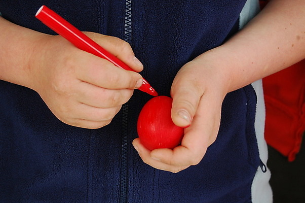 포토 JPG 해외이미지 모양 1 전통 디자인 계절 종교 음식 패턴 휴가 부활절 선물 이벤트 사람없음 장식 컬러풀 노란색 우주 계란 축제 페인트 봄 축하 잡기 붓 화려 끝 심볼 오브젝트 그림 질감 기념품 내추럴 고립 핸드메이드 해외202004 해외포토 기념일 컬러 컨셉 무늬 모션 알 파일형식 이미지허브