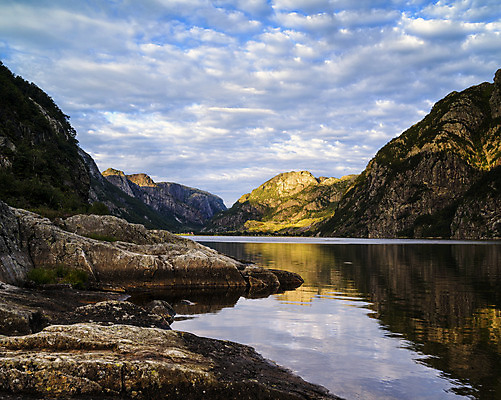 포토 JPG 해외이미지 유럽 호수 자연 산 북유럽 노르웨이 풍경 사람없음 야외 물 여름 스칸디나비아 해외202004 해외포토 자연요소 계절 나라 생태계 파일형식 이미지허브