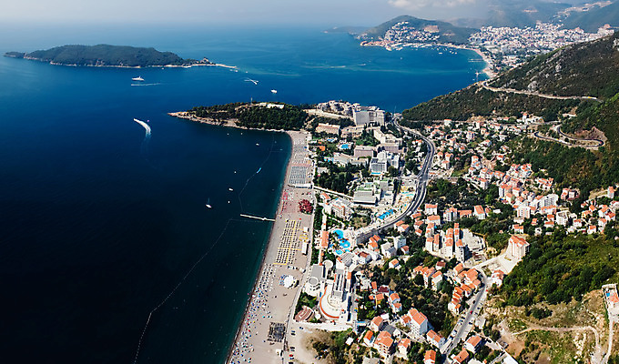 포토 JPG 해외이미지 나무 구름 실루엣 유럽 파도 바다 섬 여행 백그라운드 요트 건축양식 자연 하늘 호텔 휴가 산 주택 항해 풍경 사람없음 야외 건물 초록색 물 여름 파란색 여행객 바위 흰색 만 보트 저녁 크루즈 휴양지 함선 몬테네그로 뱃놀이 해외202004 해외포토 자연요소 식물 건축물 계절 건축 나라 컬러 배_교통 숙소 촬영기법 사람 전통놀이 장소 돌_바위 야간 생태계 파일형식 이미지허브