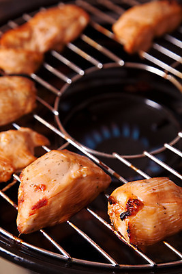 포토 JPG 해외이미지 스튜디오촬영 접시 음식 재료 부분 조류 건강 육류 스테이크 요리 사람없음 식사 치킨 튀김 흰색 신선 뜨거움 맛 그릴 바비큐 가슴 난로 자르기 굽기 먹기 메인 향신료 준비 가스 점심식사 단백질 공급 해외202004 해외포토 동물 식기 컬러 컨셉 식재료 모션 주방용품 서양음식 실내 신체부위 난방기 구이 닭고기요리 영양소 향미료 파일형식 이미지허브