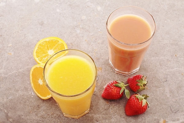 포토 JPG 해외이미지 음료 오렌지 과일 딸기 사람없음 주스 오렌지주스 건강식 스무디 해외202004 해외포토 음식 과일주스 파일형식 이미지허브