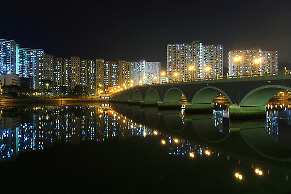 포토 JPG 해외이미지 야경 하늘 사람없음 야외 강 도시풍경 고층빌딩 중국 도시 도심 저녁 해외202004 해외포토 아시아 풍경 빌딩 야간 파일형식 풍경_경치 이미지허브