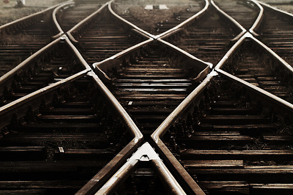 포토 JPG 해외이미지 산업 교통시설 추상 사람없음 야외 금속 어둠 힘 황혼 기차 안개 화물 업무 역 제조 교차로 창고 뿌연 세피아 줄서기 철강 소멸 해외202004 해외포토 길 육상교통 교통 무늬 모션 재질 날씨 대중교통 촬영기법 일몰 운송업 작업 시설 파일형식 이미지허브