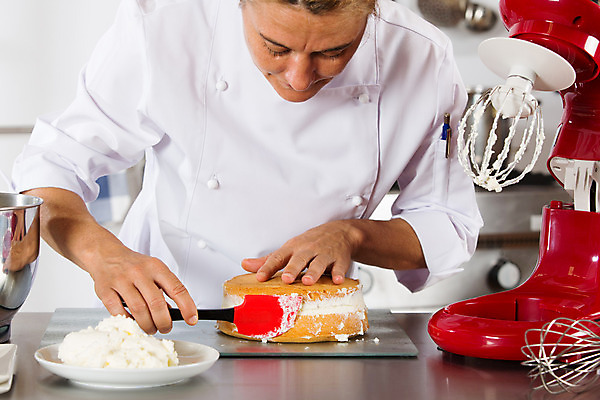 포토 JPG 해외이미지 직업 접시 손 여자 유니폼 디저트 요리 한명 장식 과자 케이크 주방 초콜릿 요리사 검은색 고명 달콤 맛 냄비 믹서 크림 국자 준비 만들기 토핑 주걱 코코아 제빵사 페스츄리 해외202004 해외포토 1 식기 옷 음료 음식 빵 컬러 컨셉 모션 주방용품 사람 신체부위 솥 파일형식 이미지허브