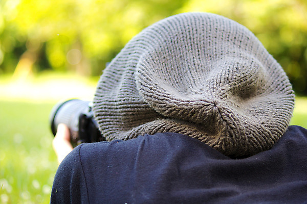 포토 JPG 해외이미지 직업 응시 남자 여행 백그라운드 사람 성인 사람없음 카메라 사진촬영 잡기 업무 사진사 해외202004 해외포토 시선 모션 전자제품 촬영 작업 작가 파일형식 이미지허브