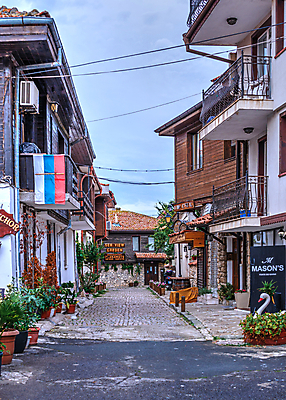 포토 JPG 해외이미지 유럽 벽 바다 섬 여행 건축양식 호텔 휴가 거리 파노라마 풍경 사람없음 야외 여름 식당 산책로 골동품 도시 바 성 역사 재산 저녁 박물관 휴양지 구시가지 불가리아 해외202004 해외포토 건축물 계절 건축 나라 길 숙소 촬영기법 금융 상점 장소 야간 파일형식 남유럽 이미지허브