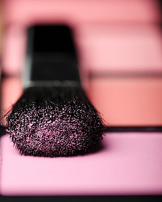 포토 JPG 해외이미지 모델 응시 여자 장신구 그림자 사람없음 빨간색 화장 유행 페인트 화장품 붓 우아함 상품 가루 볼터치 약국 만들기 예술가 아이섀도 고립 돌봄 연지 위생관리 해외202004 해외포토 시선 컬러 컨셉 의학 모션 관리 사람 뷰티 파일형식 이미지허브