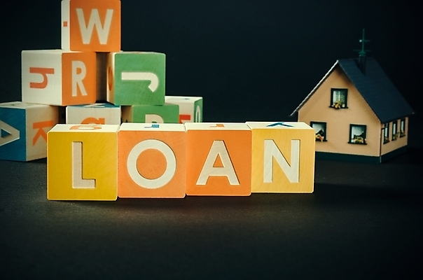 포토 JPG 해외이미지 직업 컨셉 돈 비즈니스 주택 사람없음 목재 가로 금융 단어 블록 미니어처 저축 도움 재산 상담원 예측 편지 큐브 싱글 투자 회계 계산서 대출 빚 계좌 마감 수입 환불 해외202004 해외포토 나무 문자 재료 건물 경제 모형 사무원 파일형식 이미지허브