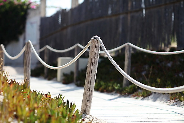 포토 JPG 해외이미지 도로 길 밧줄 바다 아침 풍경 사람없음 여름 항구 도시 뜨거움 보행로 오솔길 방파제 봉 철책 튀니지 해외202004 해외포토 주간 계절 공공시설 줄 교통시설 아프리카 파일형식 이미지허브