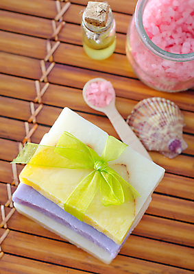 포토 JPG 해외이미지 리본 사람없음 숟가락 스파 조개껍데기 오일 아로마 스파용품 비누 아로마테라피 입욕소금 해외202004 해외포토 음식 조개 수저 위생용품 화장품 미용용품 오브젝트 소금 테라피 파일형식 이미지허브