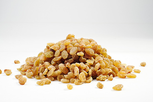 포토 JPG 해외이미지 스튜디오촬영 음식 과일 재료 실내 그림자 사람없음 가로 하이앵글 컬러풀 쌓기 흰색 신선 그룹 소프트포커스 자르기 흙더미 건강식 건포도 고립 정물화 카피스페이스 해외202004 해외포토 뷰포인트 컬러 모션 포도 촬영기법 내부 흙 공백 그림 건과일 파일형식 더미 이미지허브