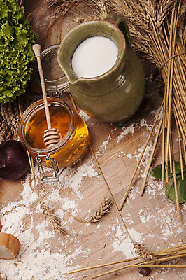 포토 JPG 해외이미지 식물 구름 전통 음식 빵 조각 백그라운드 다이어트 채소 과일 자연 탁자 하늘 아침 치즈 건조 파스타 건강 옥수수 씨앗 사람없음 목재 파란색 빛 갈색 주방 식사 빵집 맛 아침식사 상품 굽기 향수 준비 유기농 심플 밀가루 꿀 덩어리 작살 호밀 귀리 해외202004 해외포토 주간 자연요소 나무 웰빙 컬러 가구 컨셉 재료 유제품 곡류 서양음식 상점 화장품 가루 구이 생태계 파일형식 이미지허브