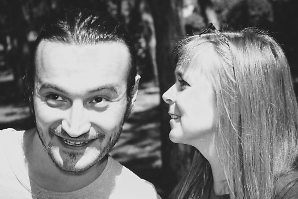 포토 JPG 해외이미지 백인 어린이 흑백 사람 소년 성인 두명 청춘 사무실 검은색 듣기 수확 흰색 비밀 귓속말 B 알림 복고 청각 W 관심 남동생 사생활 해외202004 해외포토 서양인 알파벳 남자 컬러 컨셉 농업 비즈니스 모션 촬영기법 동생 파일형식 이미지허브