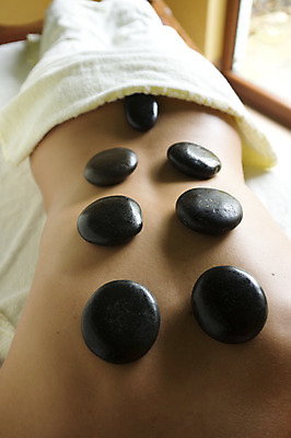 포토 JPG 해외이미지 긴머리 웰빙 응시 아시아 포즈 근육 휴식 건강 두명 건강관리 스파 마사지 소중 고객 만족 충동구매 해외202004 해외포토 헤어스타일 시선 감정 나라 컨셉 관리 사람 쇼핑 과소비 파일형식 이미지허브