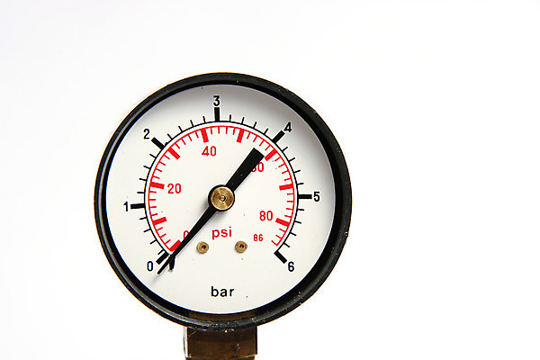 포토 JPG 해외이미지 백그라운드 사람없음 물 숫자 흰색 기구 공구 바 계산대 측정 계량기 게이지 고립 압력 해외202004 해외포토 자연요소 문자 컬러 도구 파일형식 이미지허브