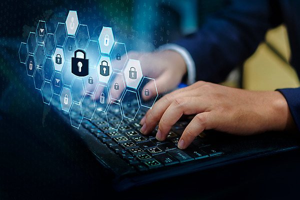 포토 JPG 해외이미지 아이콘 손 백그라운드 컨셉 인터넷 비즈니스 손가락 태국 열쇠 자물쇠 안전 사람 사람없음 단어 노트북 컴퓨터 사무실 디지털 검은색 공책 자료 웹 정보 흰색 키보드 업무 오픈 네트워크 암호 보호 사이버 심볼 오브젝트 잠금 보안 신분 언론 시스템 사생활 키패드 해외202004 해외포토 문자 아시아 컬러 문구용품 신체부위 전자제품 작업 파일형식 이미지허브