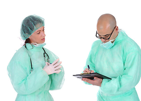 포토 JPG 해외이미지 직업 얼굴 과학 백그라운드 유니폼 청진기 노동자 건강 병원 가면 사람 성인 두명 치료 사무실 약 시험 환자 의사 흰색 업무 도움 수술 질병 컨설턴트 문서 외과 고립 위생관리 헬프 의료성형뷰티 해외202004 해외포토 옷 교육 컬러 컨셉 비즈니스 의학 의료기기 관리 신체부위 의료진 작업 전문직 상담 파일형식 이미지허브