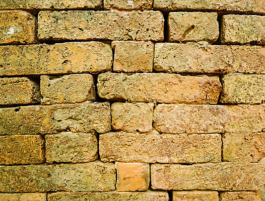 포토 JPG 해외이미지 디자인 배너 외관 벽 백그라운드 벽지 표면 날씨 추상 벽돌 돌담 사람없음 내부 가로 빨간색 갈색 웹 페인트 수확 점 얼룩 거친 그래피티 고민 질감 복고 벽돌담 그런지 깨짐 석고 옛날 해외202004 해외포토 감정 컬러 컨셉 무늬 농업 인터넷 담장 돌_바위 낙서 그림 파일형식 이미지허브