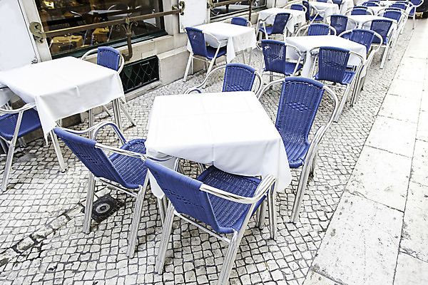 포토 JPG 해외이미지 라이프스타일 디자인 외관 꽃 유럽 문화 커피 음료 음식 여행 가구 백그라운드 의자 건축양식 탁자 휴가 거리 사람없음 야외 건물 목재 초록색 식당 정원 식사 저녁식사 카페 수확 도시 바 센터 아침식사 먹기 장면 점심식사 옛날 자그레브 스타일 해외202004 해외포토 나무 식물 건축물 건축 나라 컬러 생활용품 농업 재료 모션 생활 상점 파일형식 이미지허브