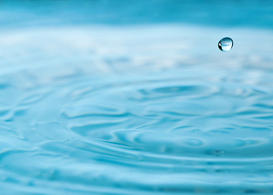 포토 JPG 해외이미지 물결 음료 백그라운드 컨셉 모션 자연 추상 건강 사람없음 가로 물 파란색 빛 반사 환경 냉동 사진촬영 스파 거품 젖음 흐름 추위 흰색 물방울 신선 원형 투명 액체 떨어짐 빨래 매끈함 시원함 갈증 순수 오브젝트 순간 위생관리 잔물결 해외202004 해외포토 자연요소 도형 컬러 가사 무늬 관리 촬영 감각 생태계 파일형식 이미지허브