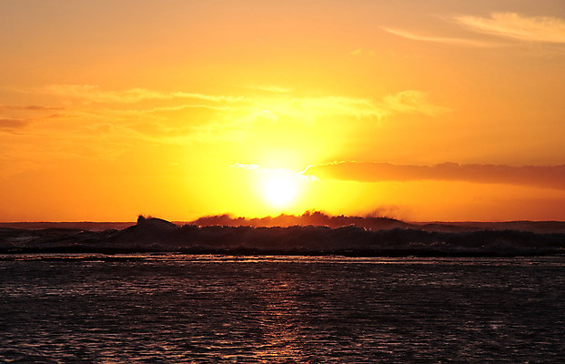 포토 JPG 해외이미지 파도 바다 섬 여행 오렌지 자연 조류 하늘 풍경 사람없음 야외 물 태양 일몰 거품 서핑 떨어짐 태평양 분무기 격파 수평선 해외202004 해외포토 자연요소 동물 컨셉 과일 모션 노을 수상스포츠 생태계 파일형식 이미지허브