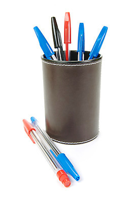 포토 JPG 해외이미지 백그라운드 공 문구용품 잉크 사람없음 컵 펜 갈색 뚜껑 흰색 기록 자르기 오브젝트 고립 보유 항목 해외202004 해외포토 식기 컬러 모션 필기구 파일형식 이미지허브