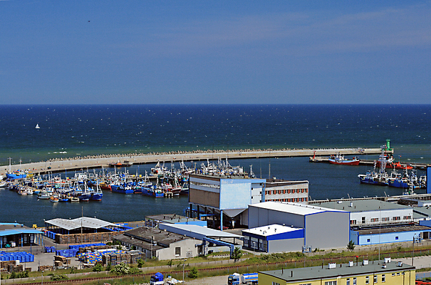 포토 JPG 해외이미지 스포츠 바다 여행 날씨 휴가 주택 항해 안테나 풍경 사람없음 야외 가로 물 여름 휴양지 광택 폴란드 터키석 파라다이스 해외202004 해외포토 자연요소 계절 유럽 배_교통 통신 건물 장소 보석 파일형식 이미지허브
