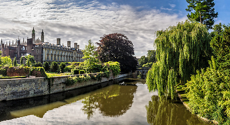 포토 JPG 해외이미지 구름 영어 외관 교육 여행 학교 하늘 잉글랜드 사람없음 건물 여름 스터디 도시 가르침 역사 왕 대학교 첨탑 고딕 합창단 해외202004 해외포토 자연요소 문자 건축물 계절 영국 학습 탑 그룹 합창 파일형식 이미지허브