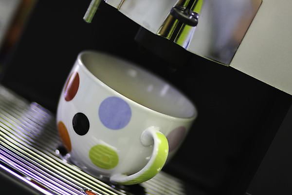 포토 JPG 해외이미지 커피 스포츠 사람없음 컵 기계 머그컵 준비 멀티 해외202004 해외포토 식기 음료 파일형식 이미지허브