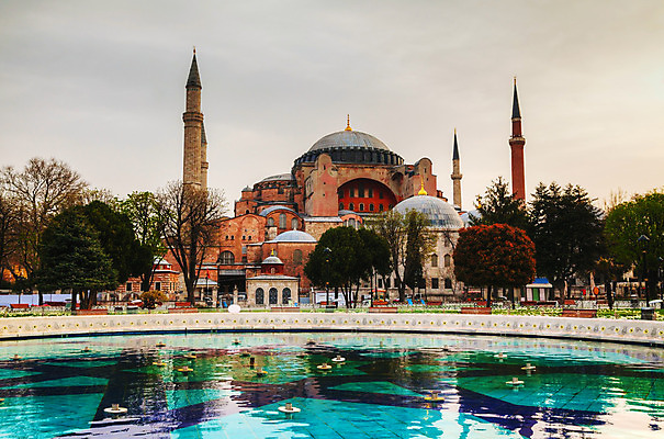 포토 JPG 해외이미지 외관 아시아 기독교 종교 문화 여행 건축양식 이스탄불 사람없음 건물 파란색 성당 교회 탑 골동품 도시 사찰 중세 이슬람교 분수 박물관 모스크 동쪽 칠면조 랜드마크 바실리카 비잔틴 옛날 웅장함 해외202004 튀르키예 해외포토 건축물 건축 나라 컬러 종교건축 조류 역사 방향 제국 파일형식 이미지허브