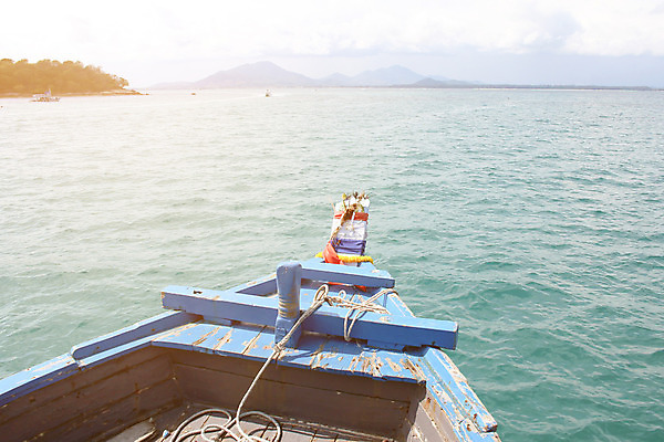 포토 JPG 해외이미지 전통 아시아 모래 파도 바다 섬 여행 백그라운드 태국 자연 하늘 항해 사람없음 목재 물 여름 파란색 여행객 깃발 만 보트 함선 마야 옛날 해외202004 해외포토 자연요소 나무 계절 나라 컬러 배_교통 재료 사람 생태계 마야문명 파일형식 이미지허브