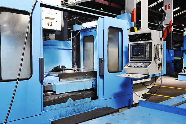 포토 JPG 해외이미지 산업 비즈니스 공장 실내 사람없음 파란색 기계 장비 해외202004 해외포토 컬러 공업 내부 파일형식 이미지허브