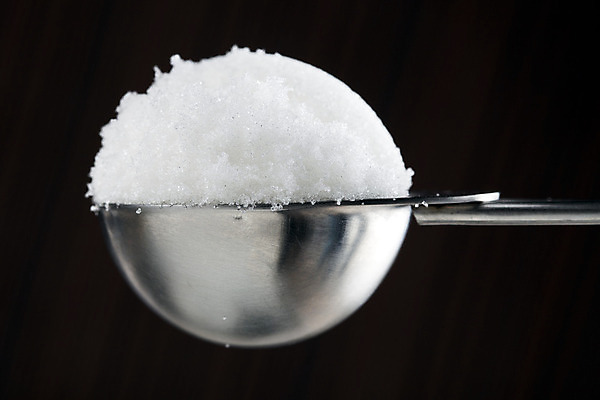 포토 JPG 해외이미지 음식 재료 사람없음 숟가락 흰색 달콤 낟알 크리스탈 설탕 순수 해외202004 해외포토 컬러 컨셉 수저 맛 광석 파일형식 이미지허브