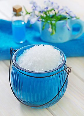 포토 JPG 해외이미지 그릇 화분 사람없음 파란색 스파 오브젝트 담기 아로마 스파용품 아로마테라피 오일병 입욕소금 해외202004 해외포토 식기 컬러 모션 미용용품 소금 테라피 파일형식 이미지허브