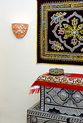 포토 JPG 해외이미지 전통 디자인 아시아 문화 백그라운드 패턴 추상 미술 인종 사람없음 장식 상자 유행 카펫 흰색 기구 그리기 우아함 이슬람교 심볼 질감 자수 동쪽 우즈베키스탄 궤 아랍어 옛날 스타일 해외202004 해외포토 나라 종교 컬러 컨셉 무늬 모션 문화예술 사람 방향 중앙아시아 파일형식 이미지허브