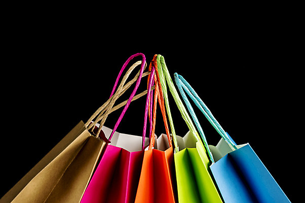 포토 JPG 해외이미지 디자인 종이 크리스마스 가방 손잡이 선물 사람없음 컬러풀 유행 세일 상점 그룹 시장 구매 상품 컨테이너 고객 상업 패키지 소매 고립 마케팅 해외202004 해외포토 잡화 기념일 산업 컬러 쇼핑 파일형식 이미지허브