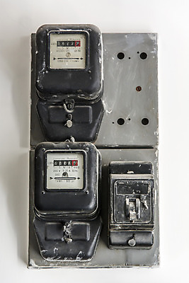 포토 JPG 해외이미지 산업 스포츠 2 비즈니스 주택 사람없음 전자제품 상자 숫자 디지털 검은색 힘 장비 회색 에너지 수확 흰색 기구 절약 보호 계산대 측정 오브젝트 서비스 싱글 난방 다이얼 계량기 게이지 고립 옛날 요금 공급 해외202004 해외포토 문자 컬러 컨셉 농업 건물 파일형식 이미지허브