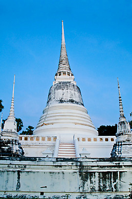 포토 JPG 해외이미지 전통 아시아 종교 문화 지구 선 여행 불교 건축양식 태국 자연 휴가 벽돌 미술 인종 풍경 사람없음 초록색 파란색 태양 조각상 갈색 탑 바위 사찰 역사 재산 원주민 잡지 명상 폐허 과거 신성 사암 천연기념물 구식 보호구역 사리탑 숭배 옛날 왕국 스타일 해외202004 해외포토 자연요소 건축물 건축 나라 컬러 컨셉 종교건축 문화예술 사람 간행물 금융 조형물 돌_바위 아프리카인 생태계 구역 파일형식 이미지허브