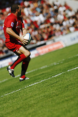 포토 JPG 해외이미지 스포츠 공 놀이 사람없음 야외 럭비 경기장 도전 게임 그룹 풍선 필승 해외202004 해외포토 스포츠시설 구기 우승 파일형식 이미지허브