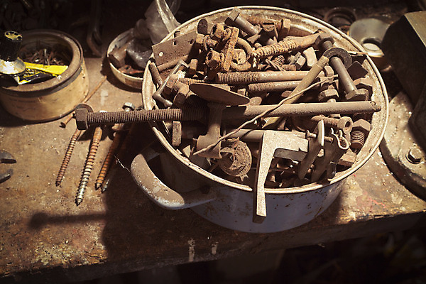 포토 JPG 해외이미지 그릇 산업 사람없음 세트 금속 여러개 견과류 수확 나사 업무 원형 실 닫기 폐기물 수집 철 묘사 부식 볼트 무거움 정비공 기어 한조각 공학 놋쇠 엘리먼트 옛날 잠금해제 철강 하드웨어 해외202004 해외포토 도형 1 식기 교육 다수 농업 모션 재질 컴퓨터 공구 작업 기술자 무게 쓰레기 파일형식 이미지허브