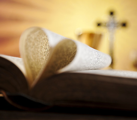 포토 JPG 해외이미지 기독교 종교 빵 십자가 옥수수 사람없음 책 교회 과자 믿음 성경 저녁식사 천주교 기도 예수 목사 확인 증거 신성 묵주 덩어리 설교 복음 성배 성찬식 성체 숭배 신앙심 해외202004 해외포토 감정 음식 종교용품 종교건축 디저트 곡류 건물 식사 신_종교 성직자 파일형식 이미지허브