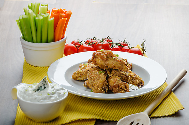 포토 JPG 해외이미지 접시 음식 백그라운드 날개 채소 손가락 치즈 패스트푸드 육류 요리 사람없음 목재 빨간색 파란색 식당 식사 저녁식사 치킨 당근 튀김 신선 바 뜨거움 체리 맛 그릴 바비큐 굽기 먹기 매움 점심식사 블루치즈 해로움 해외202004 해외포토 나무 식기 손 컬러 컨셉 과일 식재료 재료 모션 주방용품 유제품 뿌리채소 상점 인스턴트 구이 닭고기요리 파일형식 이미지허브