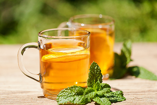 포토 JPG 해외이미지 조각 잎 단면 사람없음 컵 노란색 달콤 레몬 민트 상쾌 나무바닥 슬라이스 해외202004 해외포토 식물 식기 감정 컬러 과일 바닥 맛 허브 파일형식 이미지허브